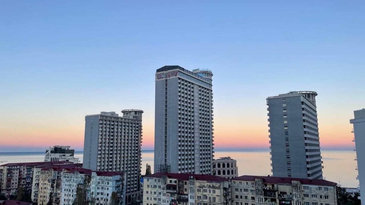 Pirosmani 18D, 14 Floor Apartment Batumi Luaran gambar