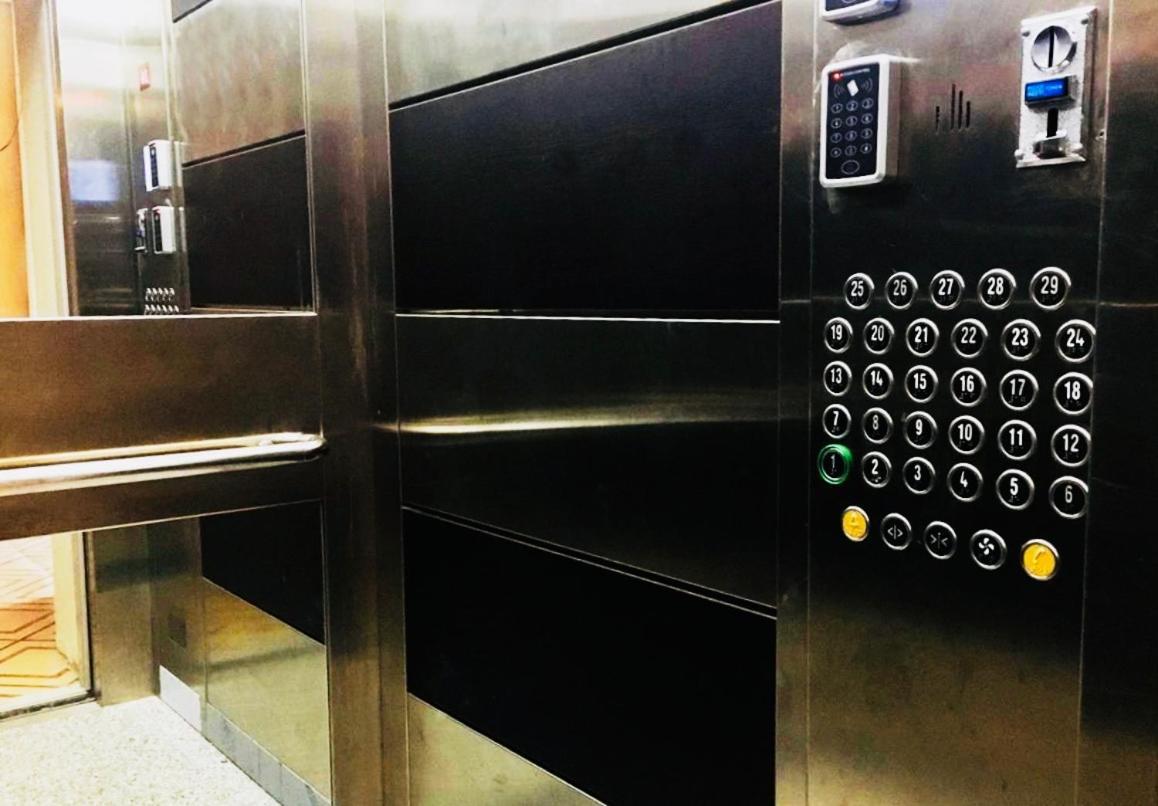Pirosmani 18D, 14 Floor Apartment Batumi Luaran gambar